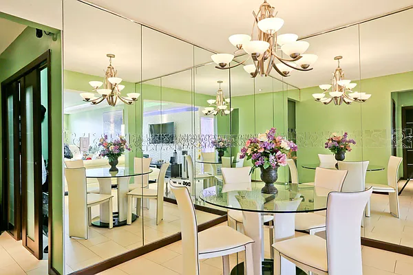 Sold by Livin USA LLC | media 23