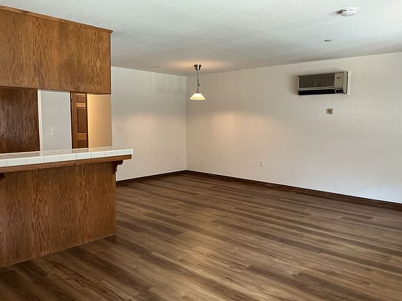 2nd image of 17200 Newhope St APT 110
