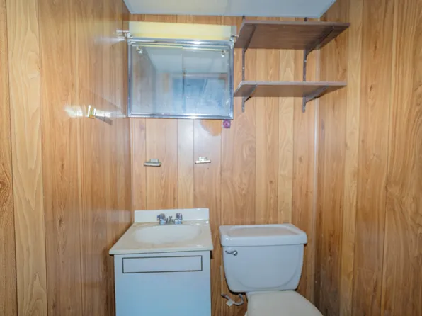 565 East 81st Street image 12 of 22