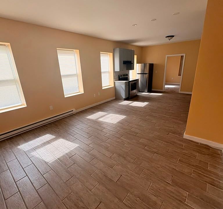 1st image of 10 Union St #1