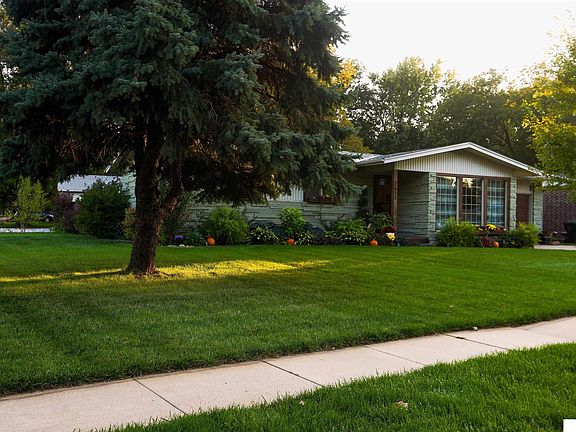 4th image of 2611 Coventry Ct