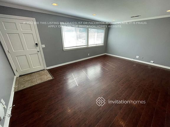 3rd image of 731 Las Lomas Dr