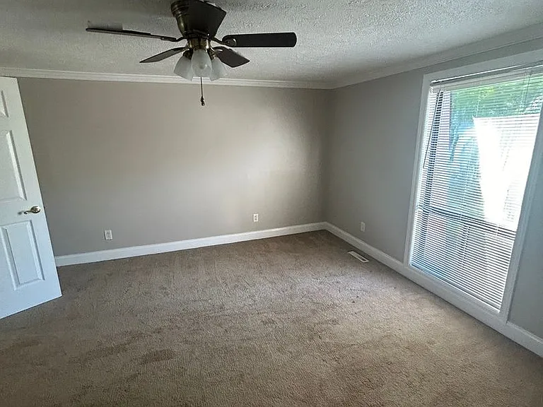 1670 Brodhead Rd #9 — Photo 47