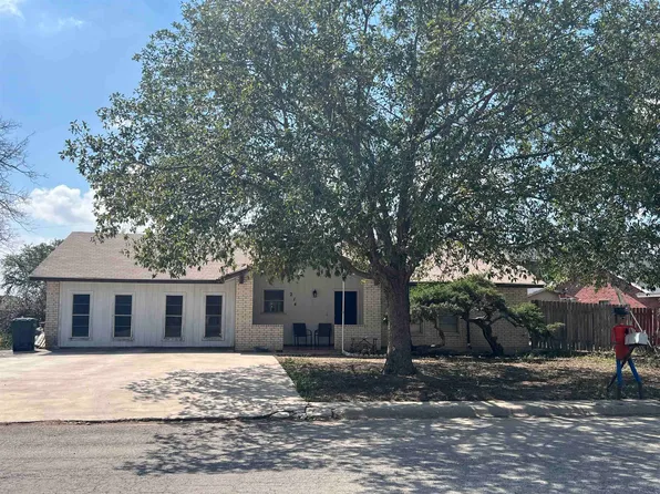 214 Happy Ln, Del Rio, TX 78840