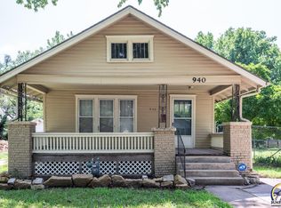 940 SW Lindenwood Ave, Topeka, KS 66606