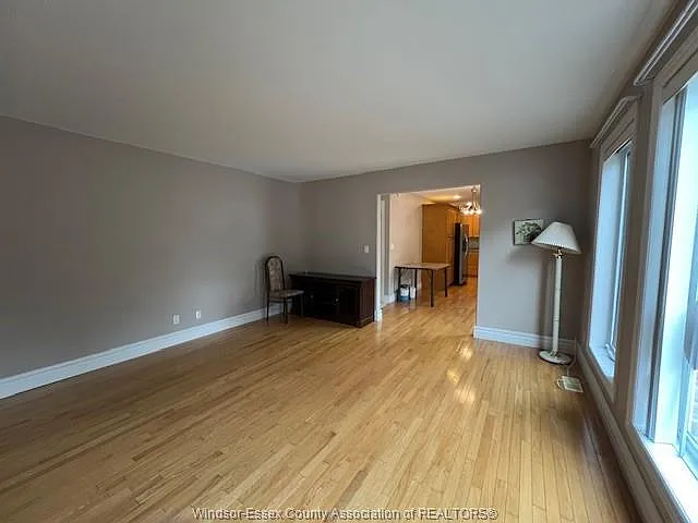 480 Bartlet Dr — Photo 8