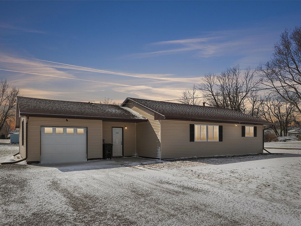 1st image of 713 E Jasper St