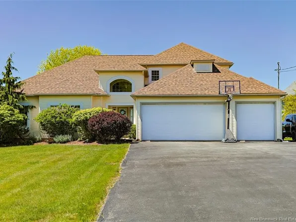 1117 Kennebecasis Dr, Saint John, NB E2K 5A6