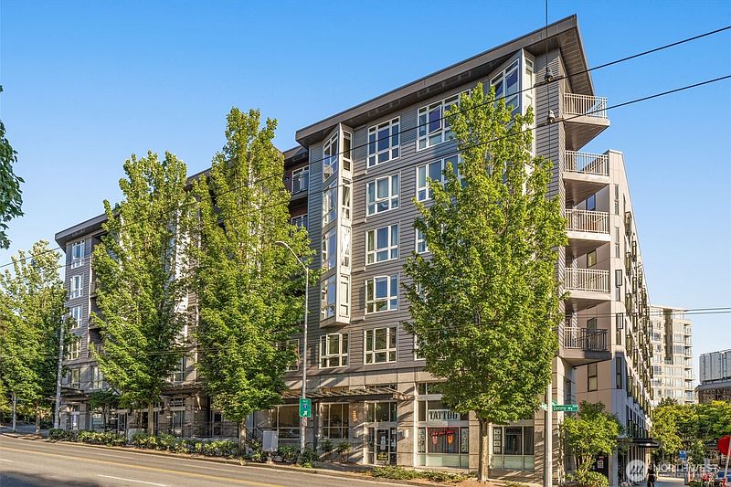 4th image of 159 Denny Way #411