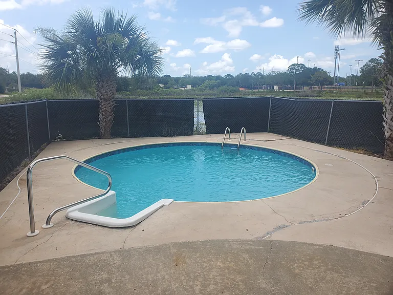 2097 Jessamine Ct — Photo 23