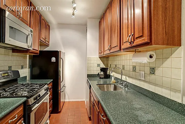 Sold by Corcoran | media 8