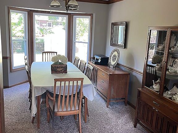 Dining room, 12 x 10.