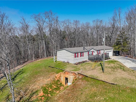 4th image of 14351 Meggs Dr