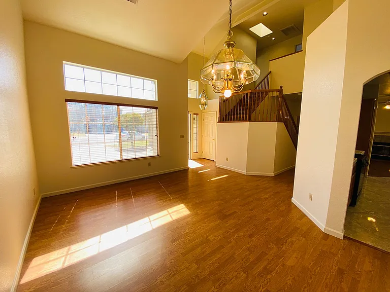 8868 Chadbury Pl — Photo 4