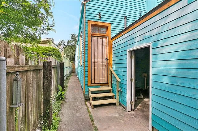 3324 Banks St — Photo 12