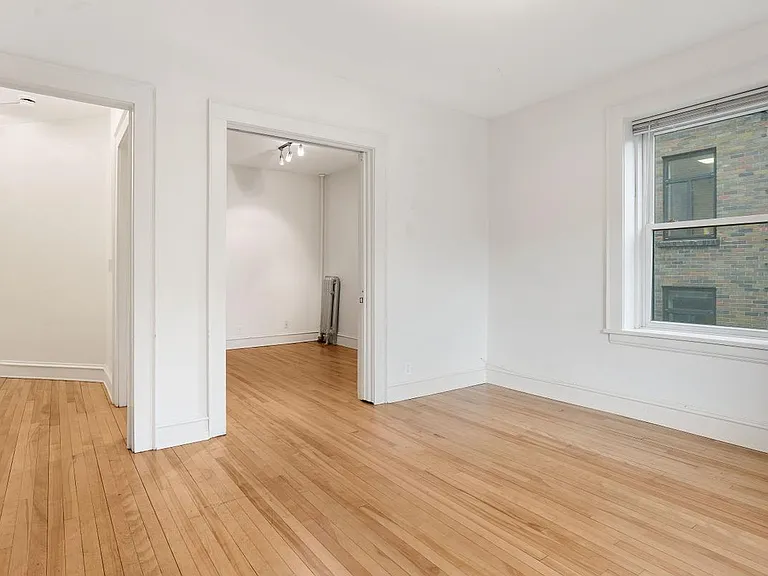 1401 Willow St #2 — Photo 4