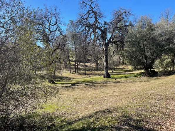 82 Stone Ridge Ln, Coarsegold, CA 93614