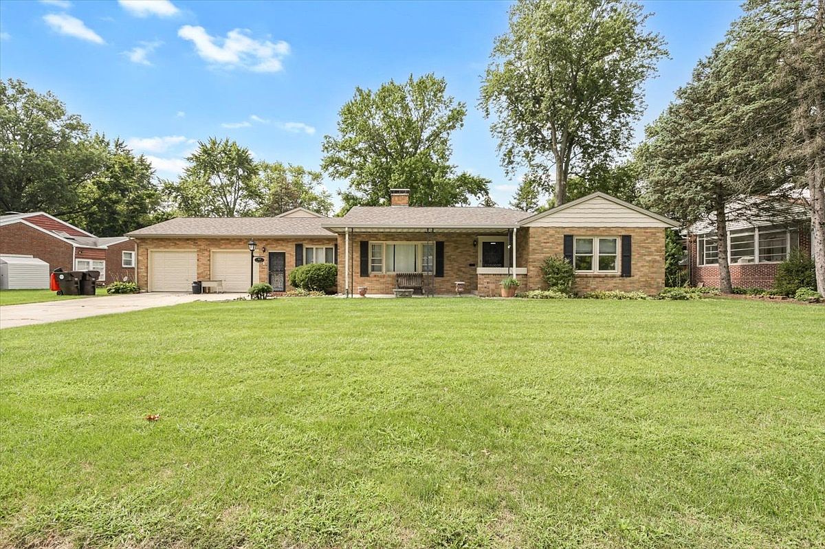 601 Eden Park Dr, Rantoul, IL 61866 | Zillow