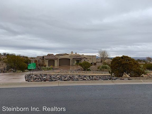 3rd image of 8020 Murano Ct