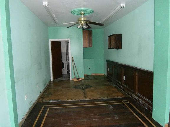 3rd image of 466 Grand Ave