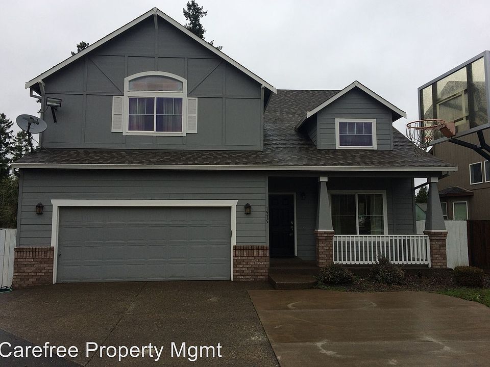 1st image of 1535 SE Pelton Ct
