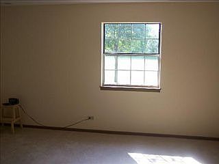 5th image of 18 N Victoria Ln APT C