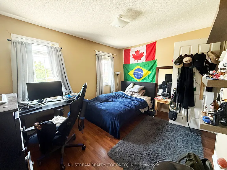 1081 Blueheron Blvd — Photo 9