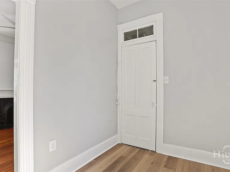 1112 Barnard St #A — Photo 34