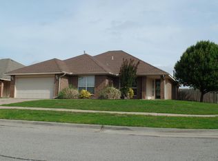 1901 NW 173rd St, Edmond, OK 73012