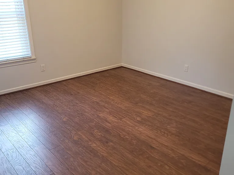501 E University Dr #107 — Photo 12