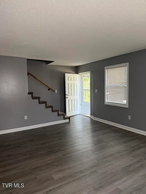 2 bed, 3266 sqft, $1,500 — Photo 4
