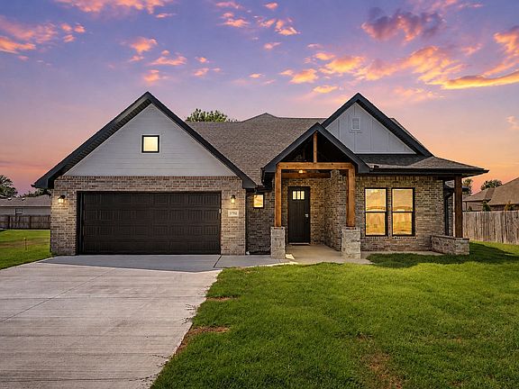4th image of 1702 Mando Ln