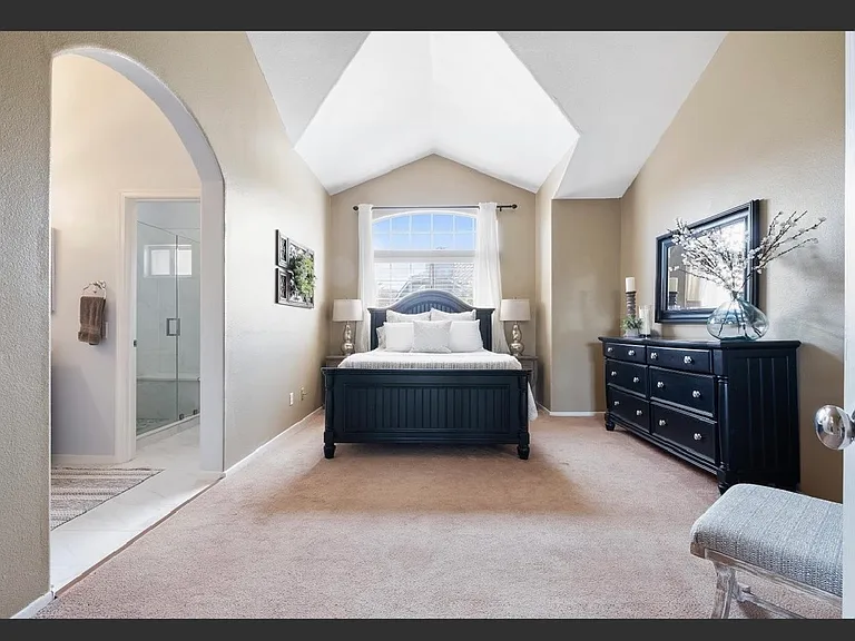 141 Matisse Cir — Photo 14