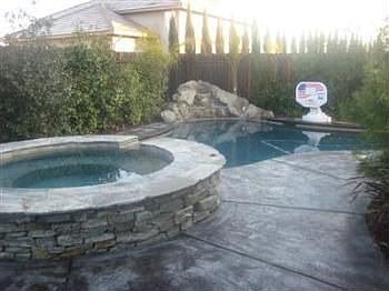 4th image of 208 Tuscan River Ct