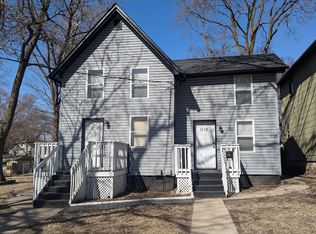 1216 1/2 Crosby St, Rockford, IL