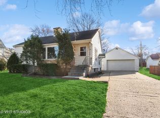 515 Catalpa St, Beecher, IL 60401