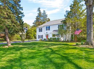 34 Longridge Rd, Manhasset, NY 11030