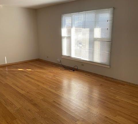 2nd image of 5764 W Gunnison St #2E