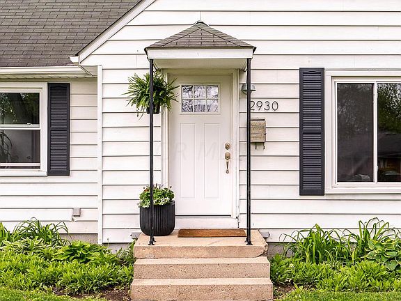 2nd image of 2930 Brownlee Ave