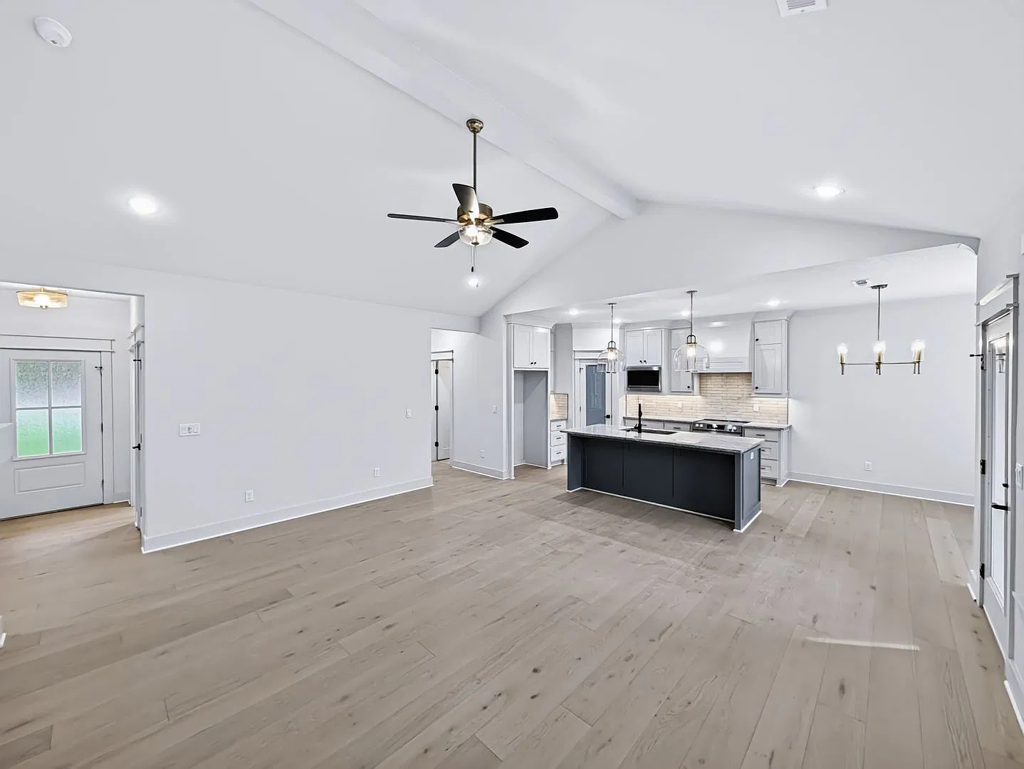 Brand New 3 BR / 2 BA Home in Bentonville School District! — Photo 4