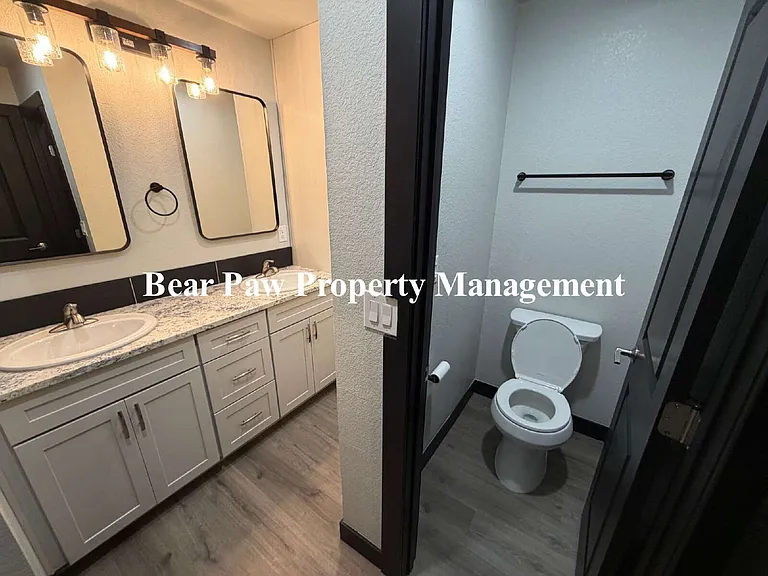 4886 Silver Spruce Ln — Photo 6