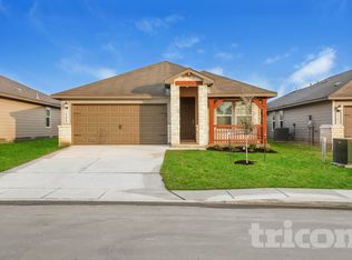13669 Paxton Blvd, Saint Hedwig, TX 78152