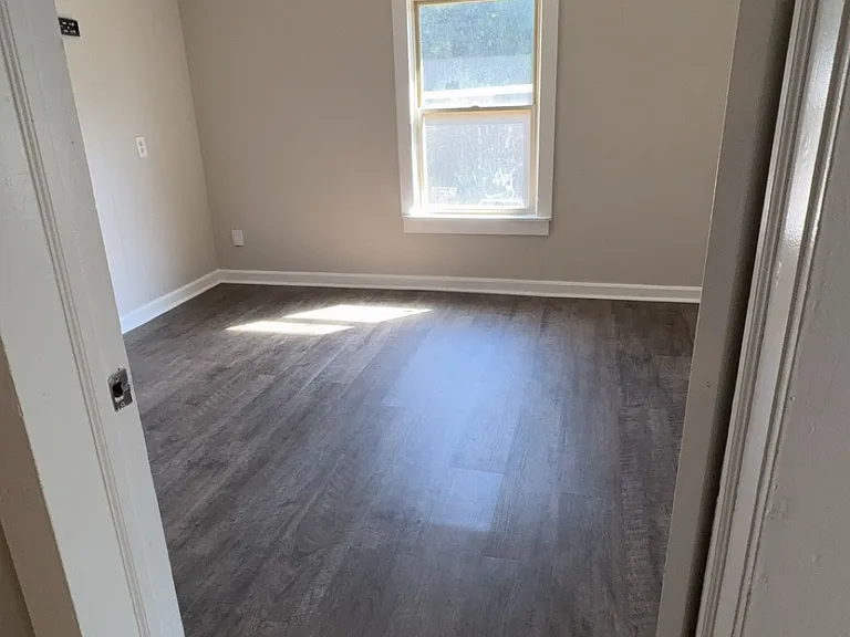 226 Church St — Photo 17