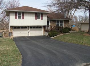 9966 Sloan Ave, Kansas City, KS 66109