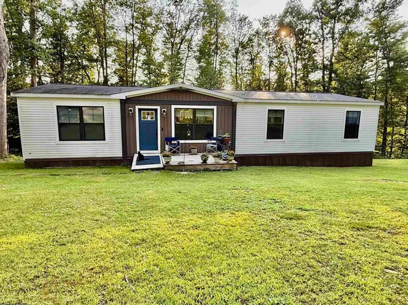 323 Long Run Rd, Fairmont, WV 26554