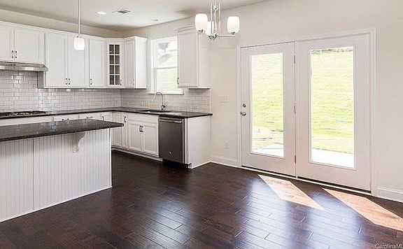 3rd image of 154 Eagles Landing Dr