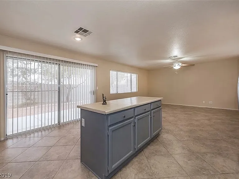 5922 Red Dawn St — Photo 3