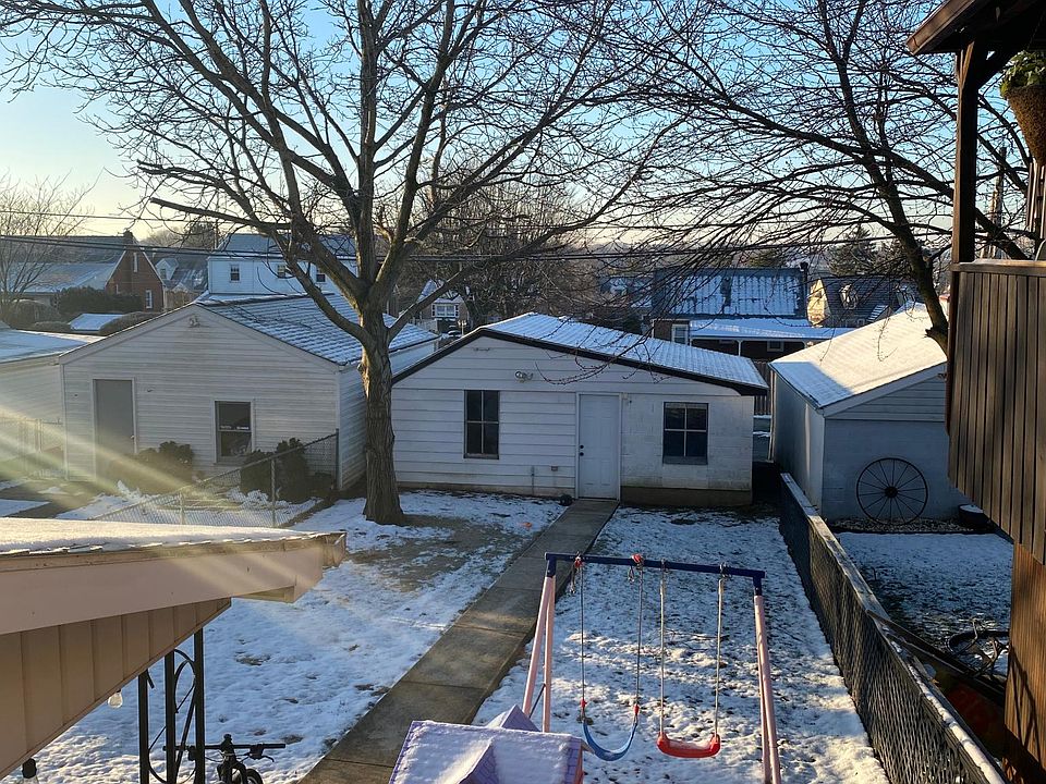 2nd image of 522 E 10th St