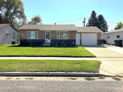 335 Easy St, Bismarck, ND, 58504