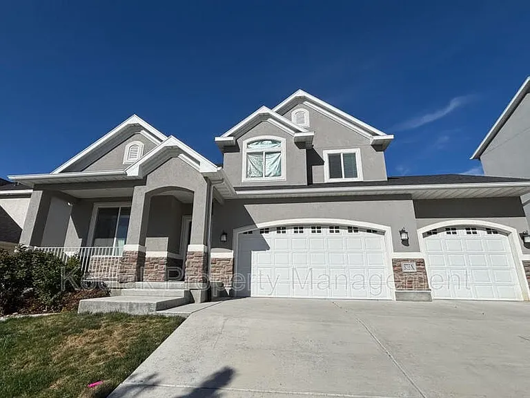3733 N Valley Vista Way — Photo 1